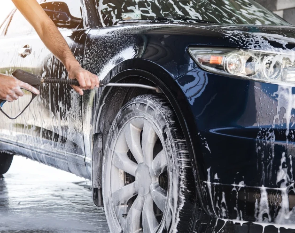 Shampoos neutros oferecem proteção na limpeza de carros e caminhões
